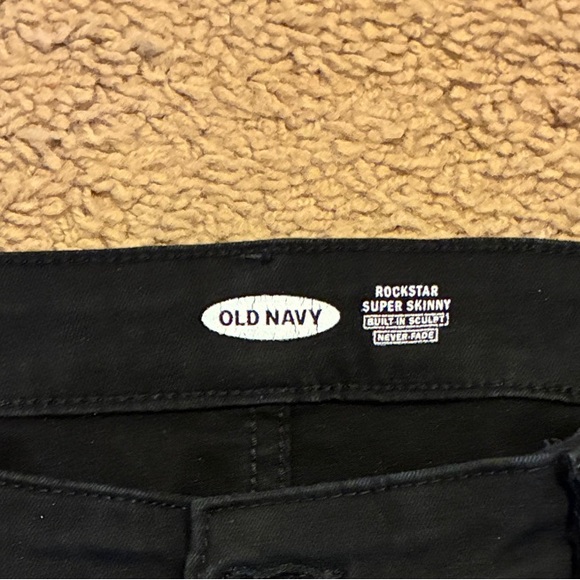 Old Navy Black Super Skinny Jeans - Picture 2 of 4